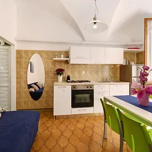 vittoria-1.hotelitalianriviera.com/